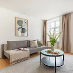 Lägenhet Regent 3 - Popular 3-bdr With Balcony In Centre