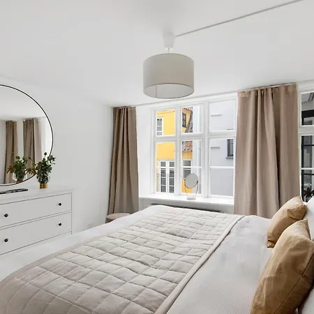 Regent 3 - Popular 3-bdr With Balcony In Centre 코펜하겐