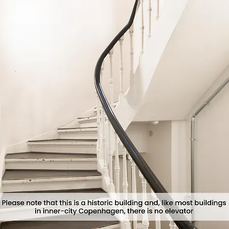 Sanders Regent - Popular Three-bedroom Near Square *