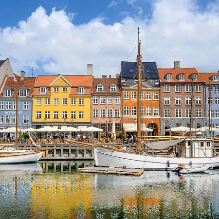 Regent 3 - Popular 3-bdr With Balcony In Centre * 코펜하겐