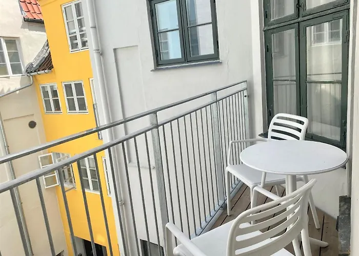 Regent 3 - Popular 3-bdr With Balcony In Centre * Κοπεγχάγη