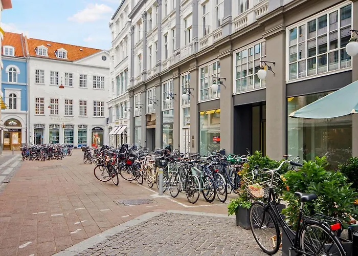 Διαμέρισμα Regent 3 - Popular 3-bdr With Balcony In Centre *